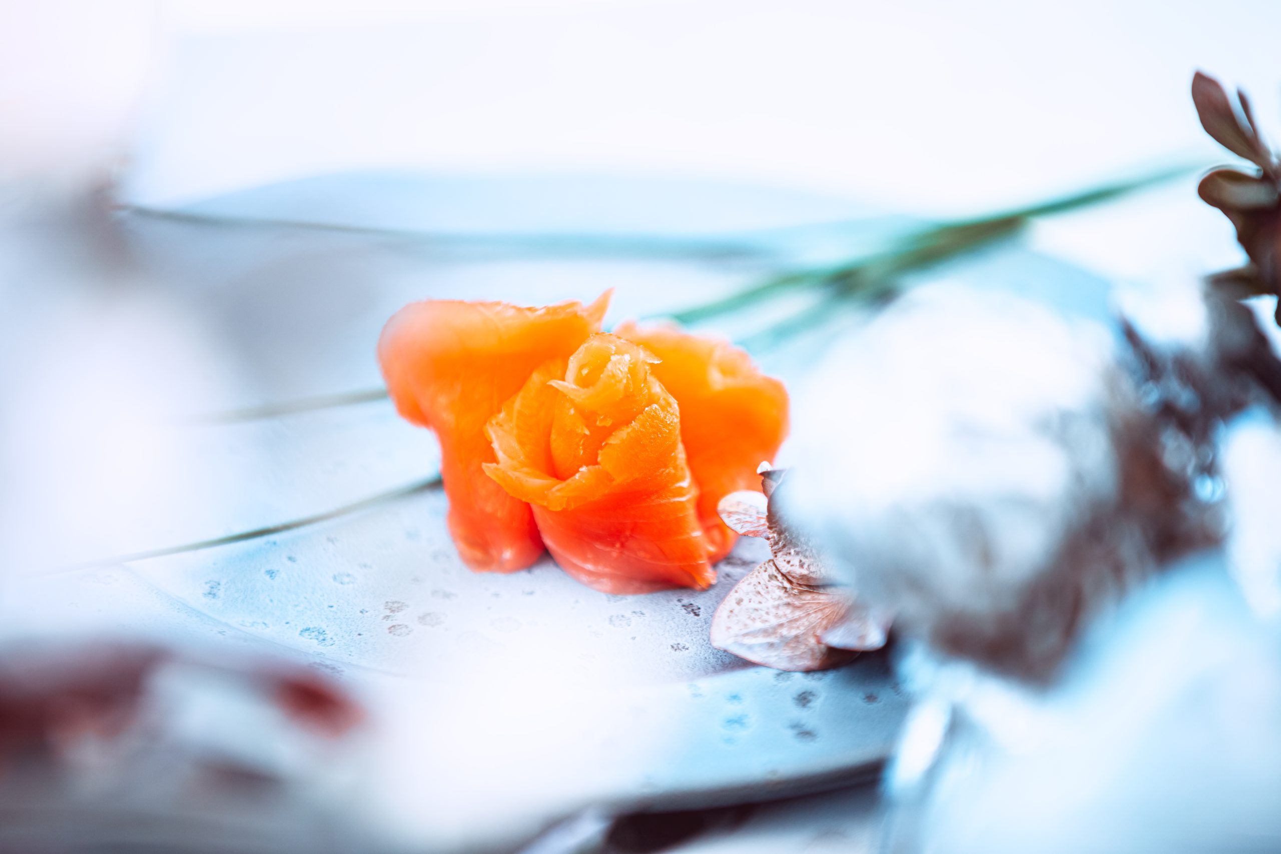 Mit Wachholder geräucherte Seeforelle, in Scheiben – Bild 2